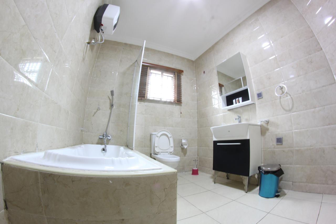 Celia'S Suites Abeokuta Exterior photo